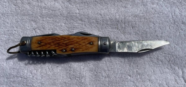 pocket knife 2.jpg