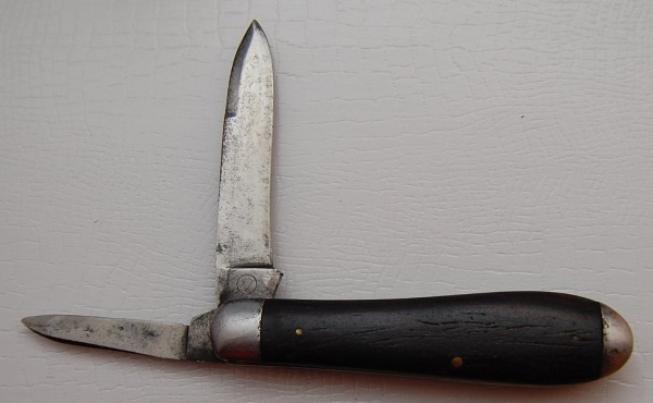 Mystery Knife 4.jpg