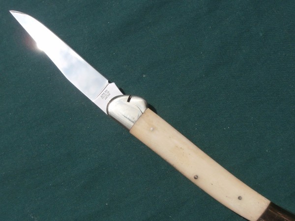 Bolster Lock 3.JPG