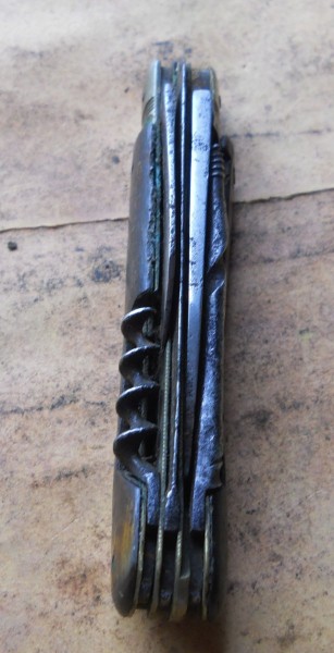 b 3.jpg
