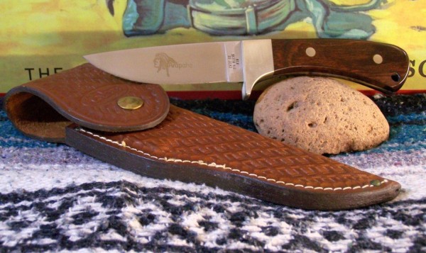 Case Arapaho Fixed Blade.JPG