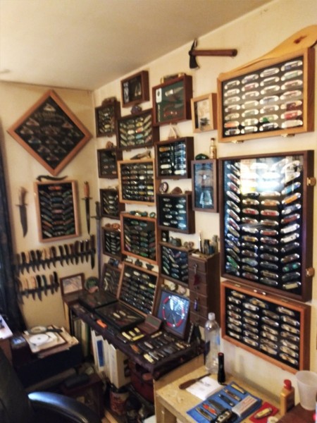 Knife corner.jpg