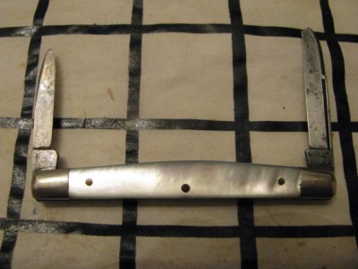 BeaconKnifeCoCongress1.jpg