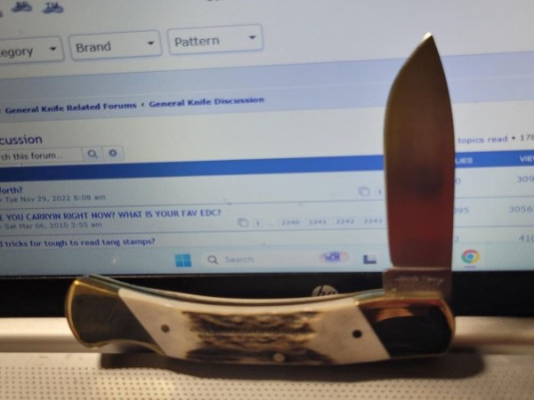 Schrade + Stag LB7DP.jpg