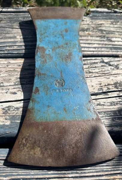 axe.1.jpg