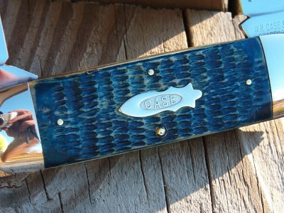 1996 - 62050 Blue Rogers bone - Duel Bull Elephant etch - 3.jpg
