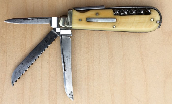 Mystery Knife #3.jpg