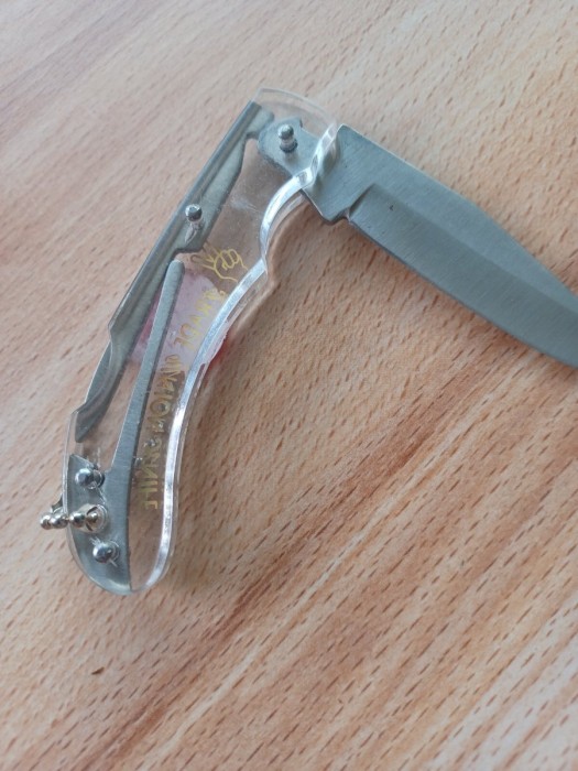 An interesting little transparent knife
