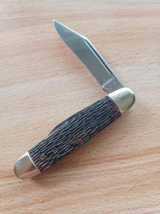 A very knice little 2 blade Kutmaster