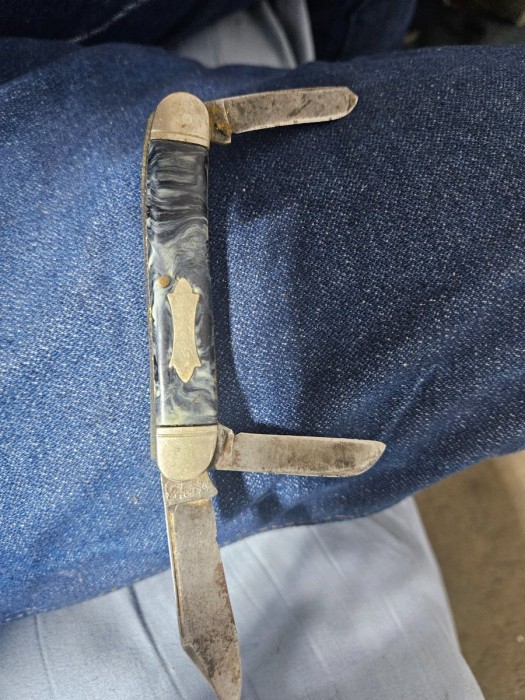 ? sword knife brand