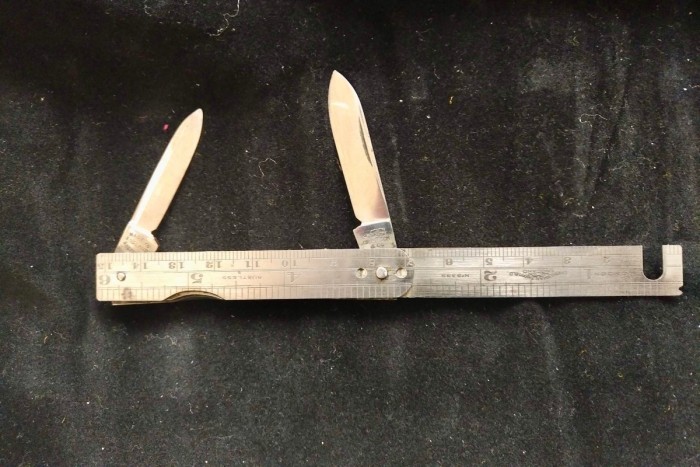 Ibberson “Chesterman Ruler” knife