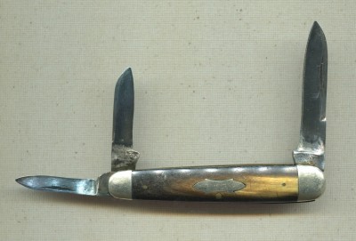 Ulster Dwight Devine & Sons.jpg