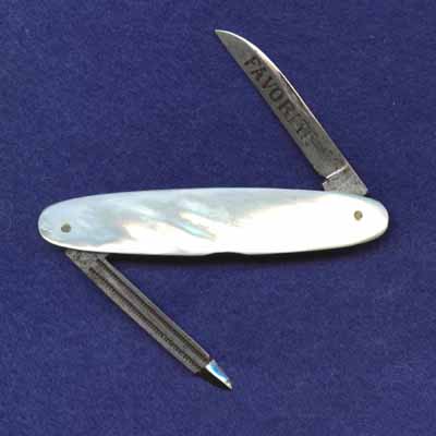 3" oval lobster.<br />Master etched, "FAVORITE".<br />Pattern number 722108.