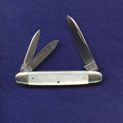 2 3/4" equal-end whittler.<br />Pattern number 732306.