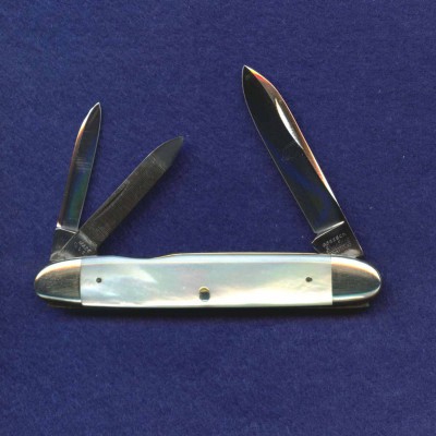 3 1/4" equal-end whittler.<br />Pattern number 732502 1/2