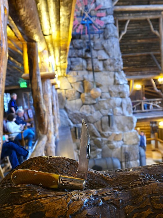 Old Faithful Inn.jpg