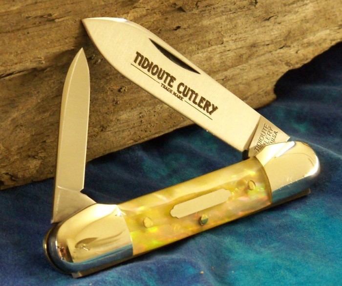 Tidioute Yellow Awabi LG Canoe.JPG