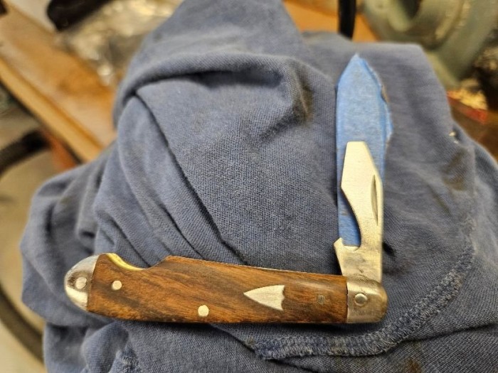 mystery knife2.jpg
