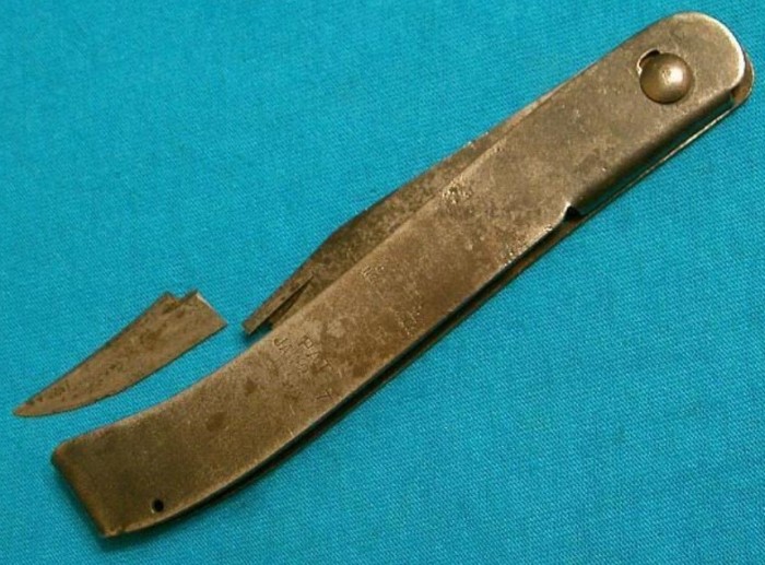 Before Repair. MY item, NOT my picture(s).