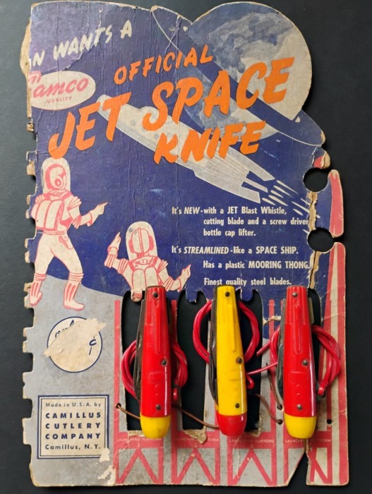 Camco Jet Space knife card