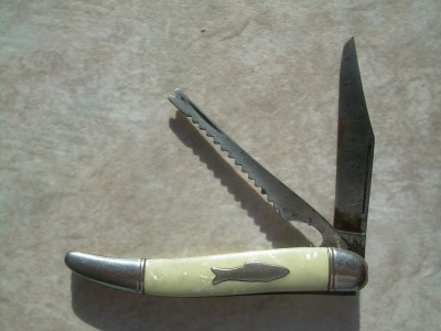 knife 001.jpg