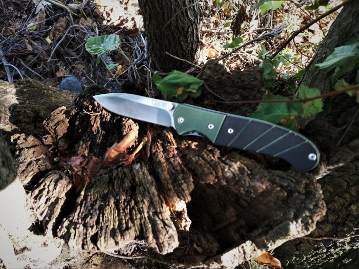 CRKT on a stump.jpg