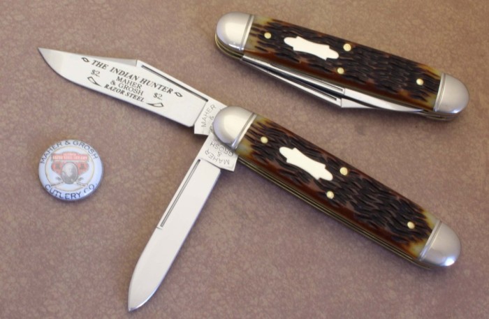 54 Antique Yellow Jigged Bone 02.JPG