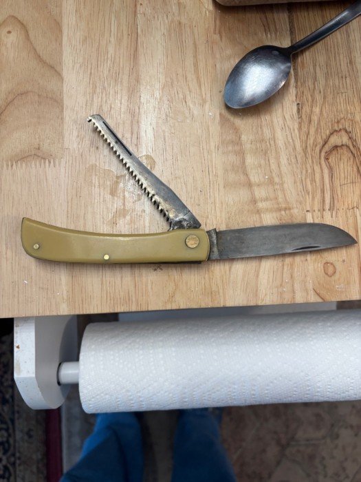 Rpepper knife