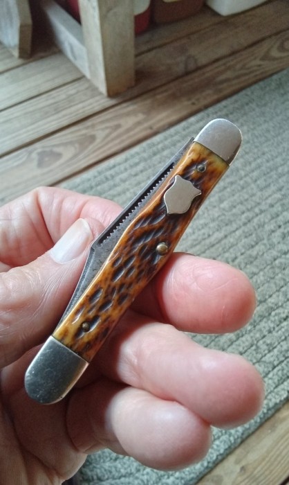 A short line, almost perfect Camillus 72 from my Marine brother Jerry.