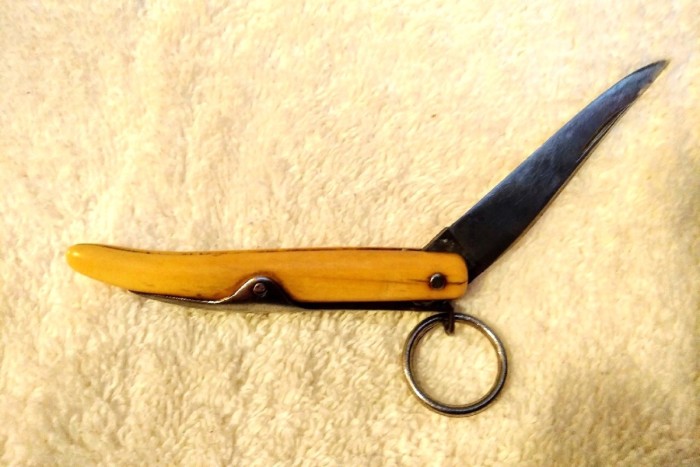 Navaja ring lock