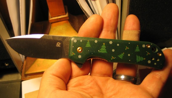 Kizer Christmas knife.JPG