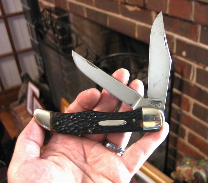 American Knife co. Folding Hunter.JPG