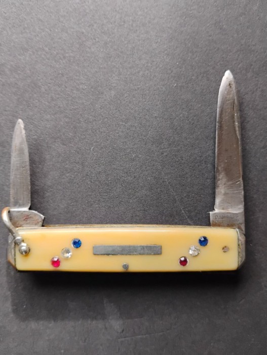 camillus inlaid pocket knife