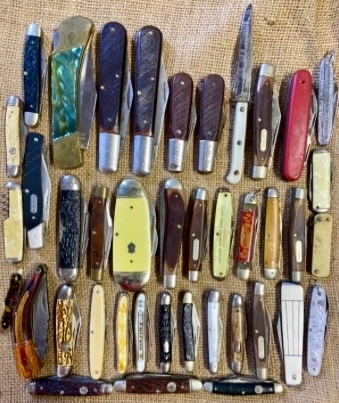 Picture #1 - The Group Or Lot Of Pocket Knives That I Purchased.<br />The Target Pocket Knife - Bottom Vertical Row, 2nd From The Right.