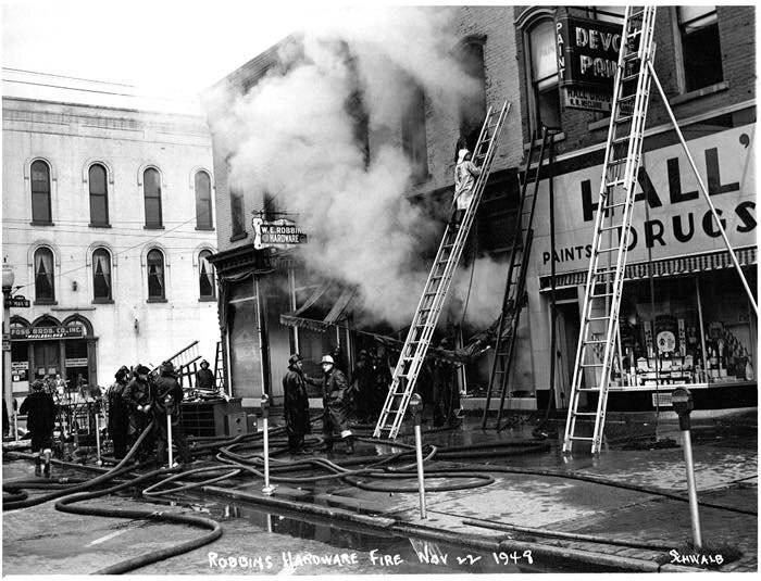 Robbins hardware.jpg