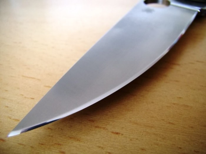 Spyderco-Military-CPM-D2-edge-pics-3.jpg