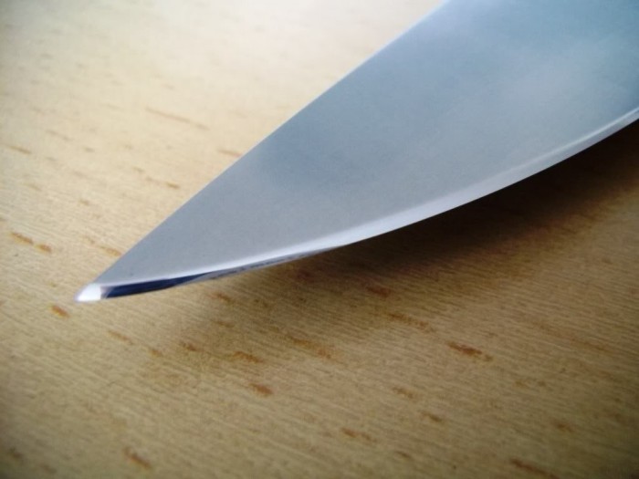 Spyderco-Military-CPM-D2-edge-pics-4.jpg