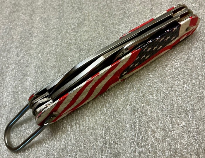 CAMILLUS 1760F-"Ol' Glory" Series<br />Pocket Knife #50.