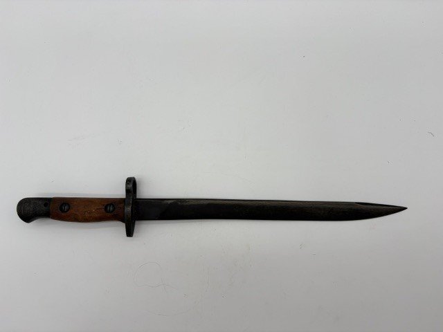 Bayonet b.jpg