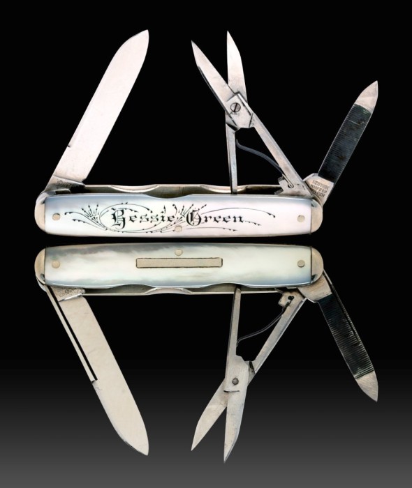 New York Knife Hammer Brand Pearl Etched Bessie Green Front Back Mirror.jpg