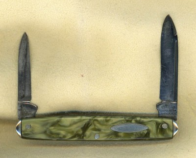 Utica green celluloid a.jpg