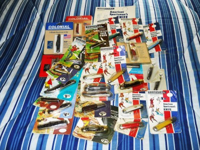 Colonial knives in blister packs.JPG