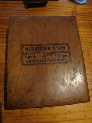 ger knife box.JPG