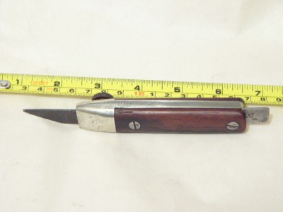 wood handled pattern knife