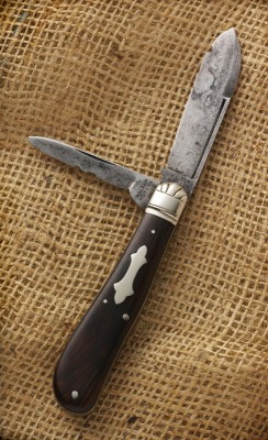 WaldenKnifeCoEureka_02.jpg