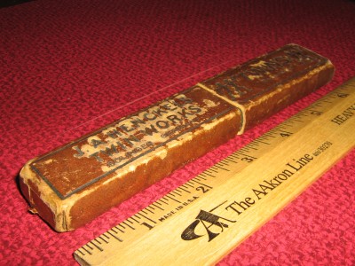 vintage lure knife boxes 008.JPG
